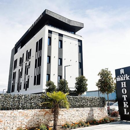 Mark Hotel Tirana Bërxull Exteriér fotografie