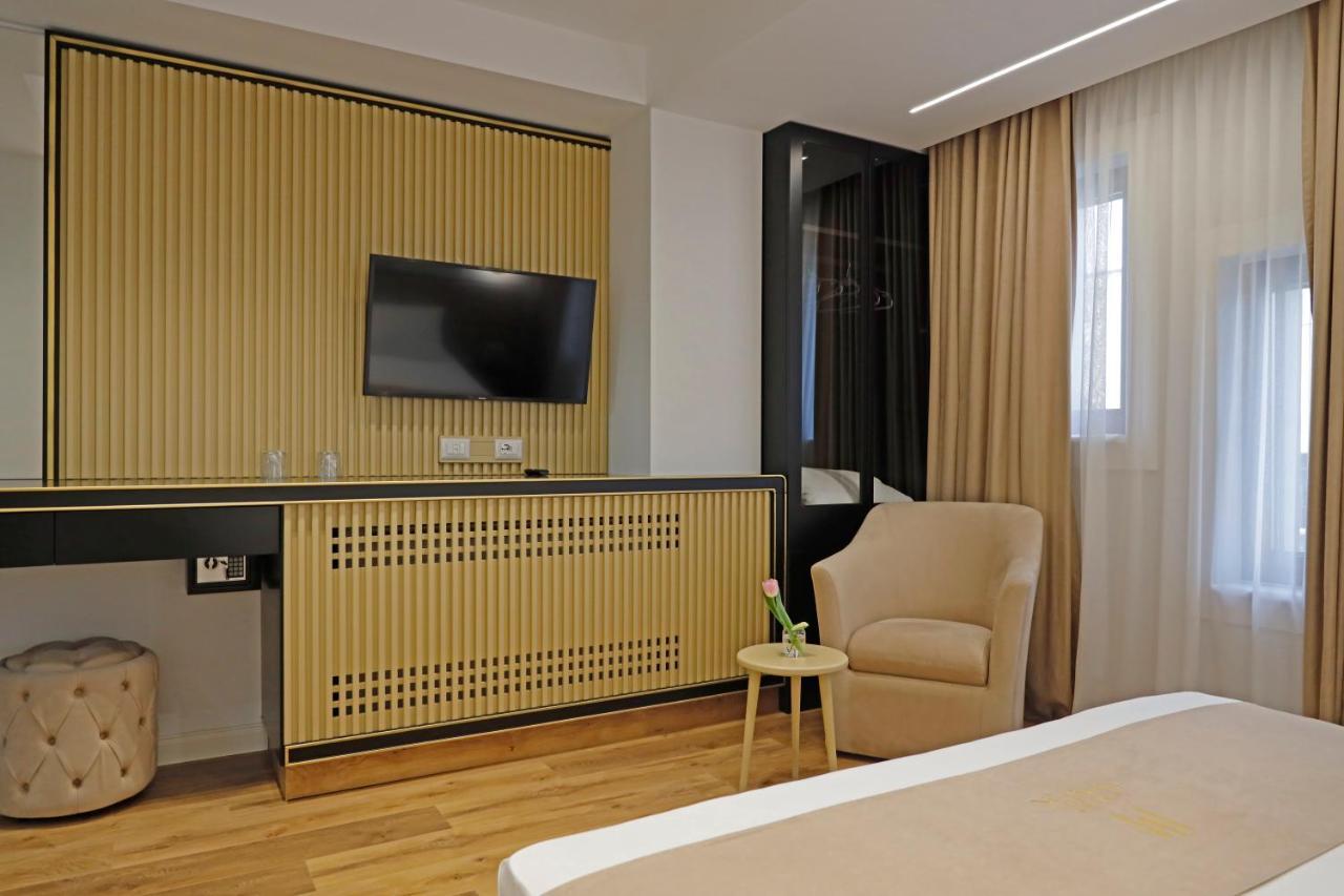 Mark Hotel Tirana Bërxull Exteriér fotografie